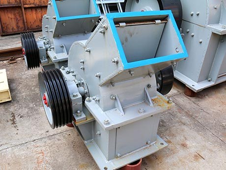 一次成型的鵝卵石破碎機(jī)多少錢一臺(tái)？每小時(shí)200噸如何配置？