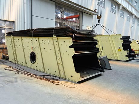 圓振動(dòng)篩實(shí)際應(yīng)用-結(jié)構(gòu)及優(yōu)點(diǎn)-圓振動(dòng)篩與直線振動(dòng)篩對比分析