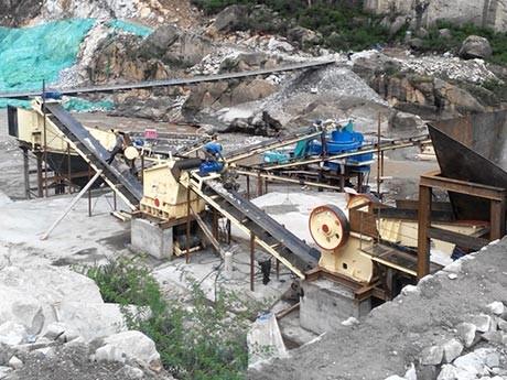 小型制砂機(jī)時(shí)產(chǎn)15噸的多少錢一臺(tái)？