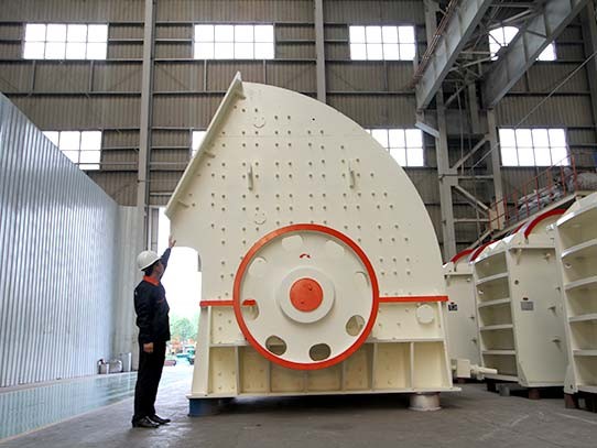 祝賀：年產(chǎn)300萬噸山東環(huán)保石料廠順利投產(chǎn)-1臺破碎機也有光明“錢”景