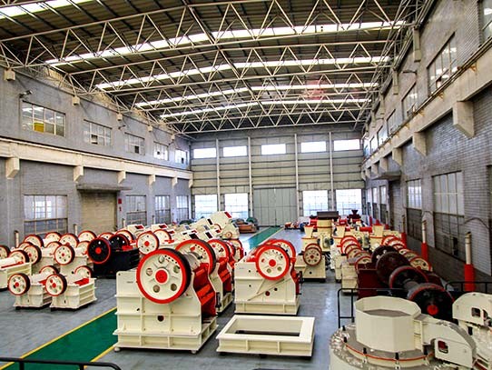 河卵石破碎篩分設(shè)備有哪些？生產(chǎn)線應(yīng)該怎么配置？