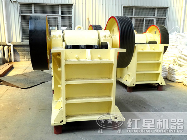 單段顎式破碎機(jī)