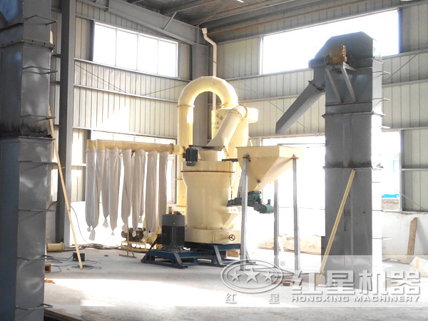 硅灰石加工生產(chǎn)現(xiàn)場