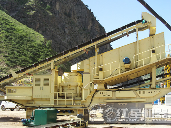 移動式破碎站現(xiàn)場圖