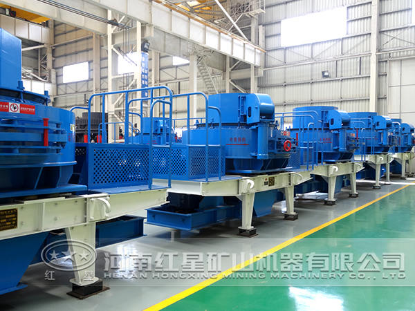 鈣長(zhǎng)石制砂機(jī)生產(chǎn)車間