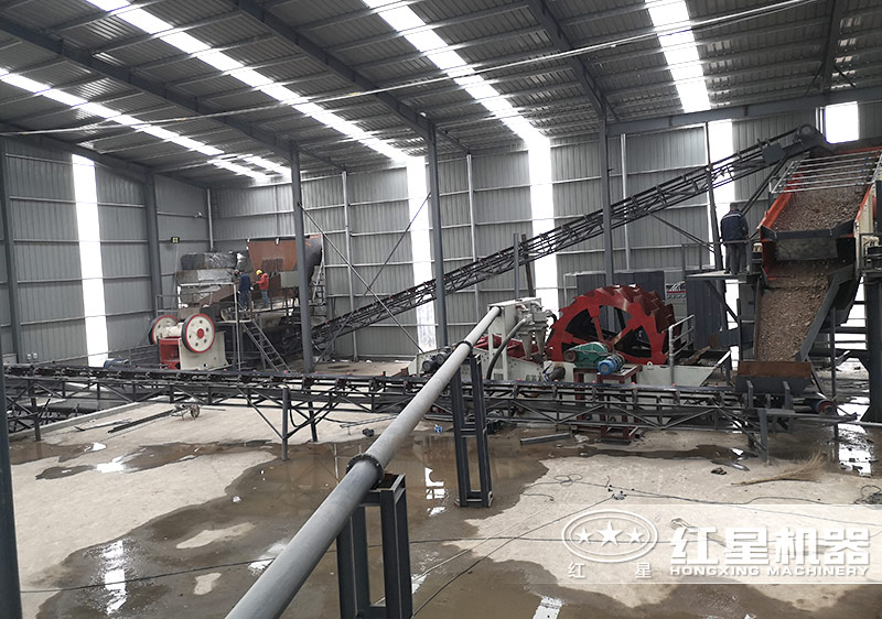 含有破碎設(shè)備的風(fēng)化砂制砂洗砂生產(chǎn)配置