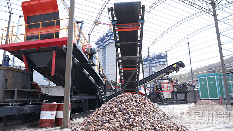 生產(chǎn)混凝土石子的碎石機(jī)設(shè)備有哪些？日產(chǎn)5000噸的價(jià)格多少