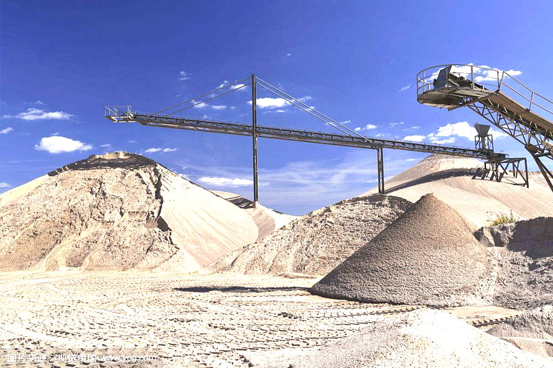 整套石頭制沙設(shè)備生產(chǎn)線需要各種設(shè)備組合