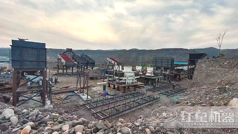 大型時產(chǎn)500噸砂石制砂生產(chǎn)線客戶現(xiàn)場