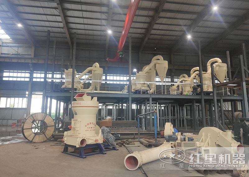 石英砂磨出的粉能達(dá)到多少目，一小時(shí)產(chǎn)多少噸