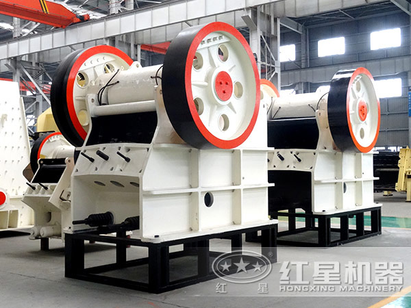 河卵石破碎機(jī)實(shí)拍圖