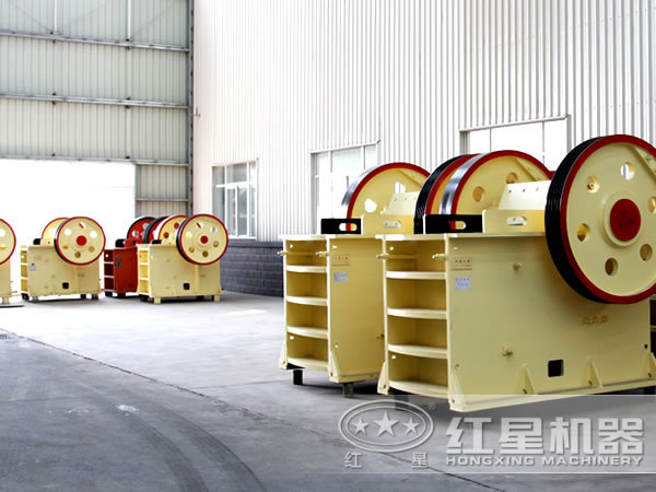 顎式破碎機生產(chǎn)車間