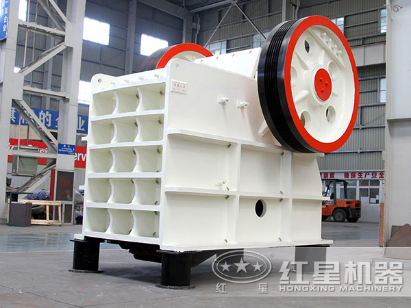 顎式破碎機(jī)圖片1