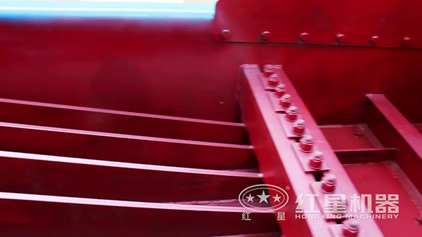 振動(dòng)給料機(jī)結(jié)構(gòu)實(shí)拍