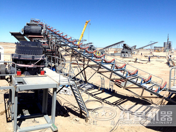 復(fù)合式圓錐破碎機(jī)現(xiàn)場實(shí)拍