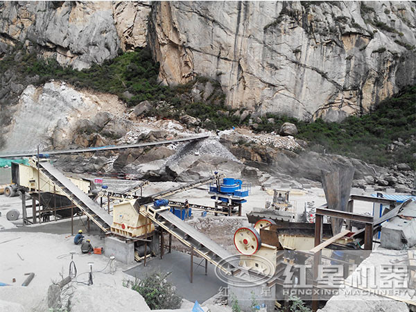 制砂生產(chǎn)現(xiàn)場(chǎng)