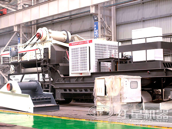 移動(dòng)砂石料生產(chǎn)設(shè)備車(chē)間實(shí)拍