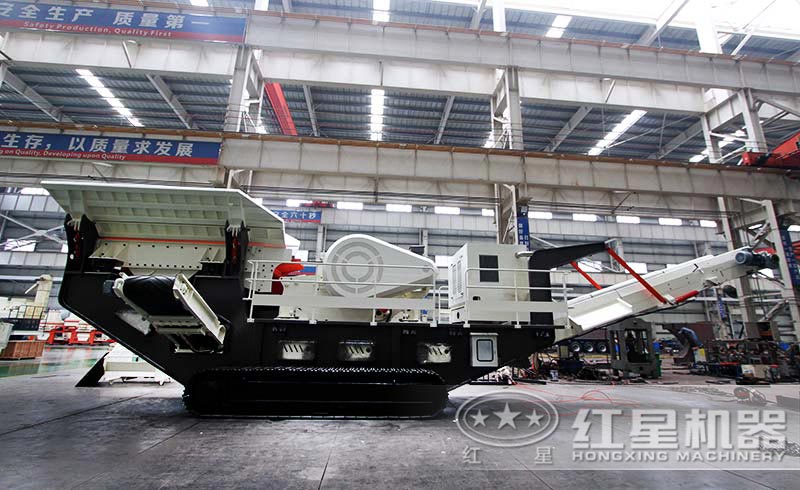 履帶式移動(dòng)破碎機(jī)