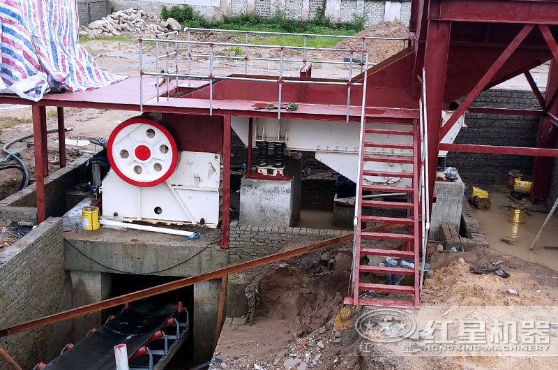 鄂式破碎機(jī)的安裝