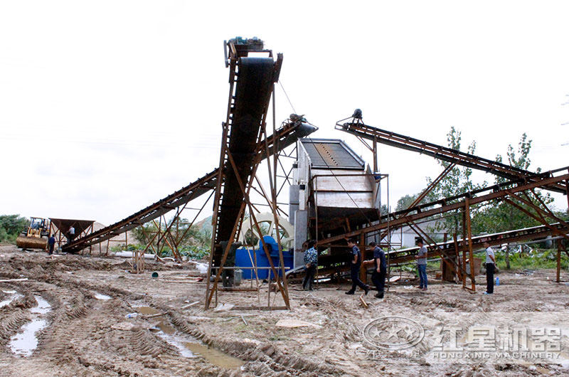 輪式洗砂機作業(yè)現(xiàn)場