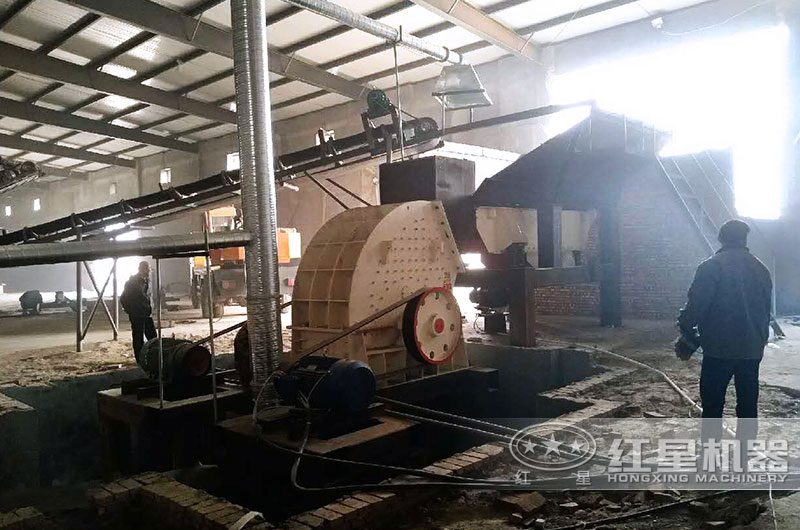 固定系列錘式破碎機(jī)亮相其他石料加工作業(yè)現(xiàn)場(chǎng)
