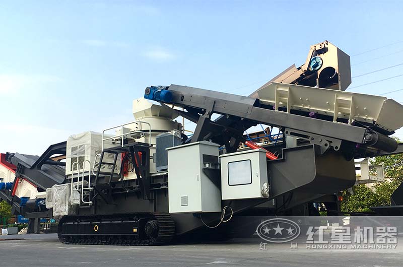 履帶移動圓錐破碎機(jī)發(fā)貨