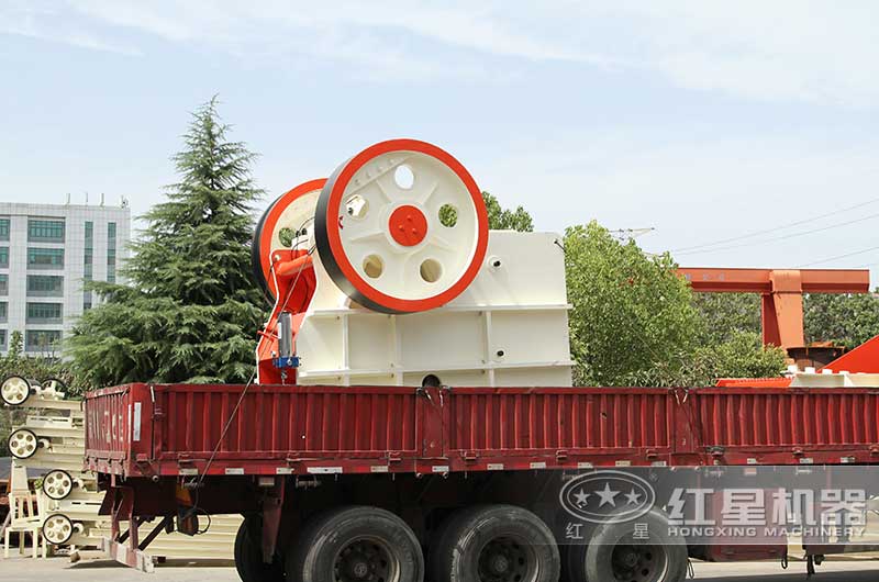 磕石頭機(jī)發(fā)貨