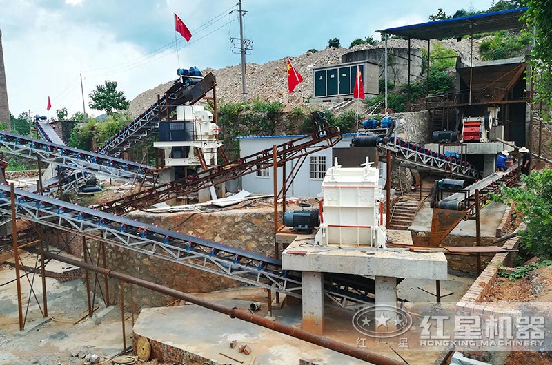 哪廠生產(chǎn)破碎生產(chǎn)線新型設備好？-紅星機器更值得推薦