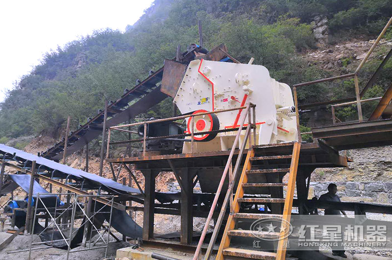 反擊破機制砂生產(chǎn)線現(xiàn)場