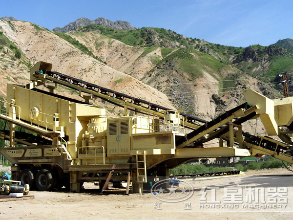 移動破碎站現(xiàn)場圖