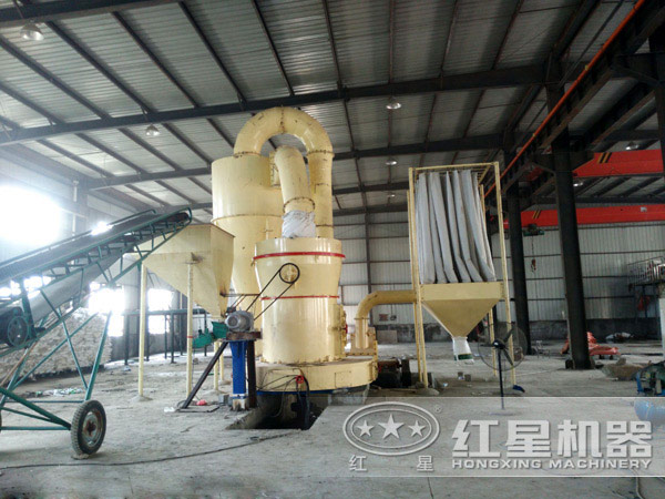 重晶石磨粉機(jī)現(xiàn)場圖