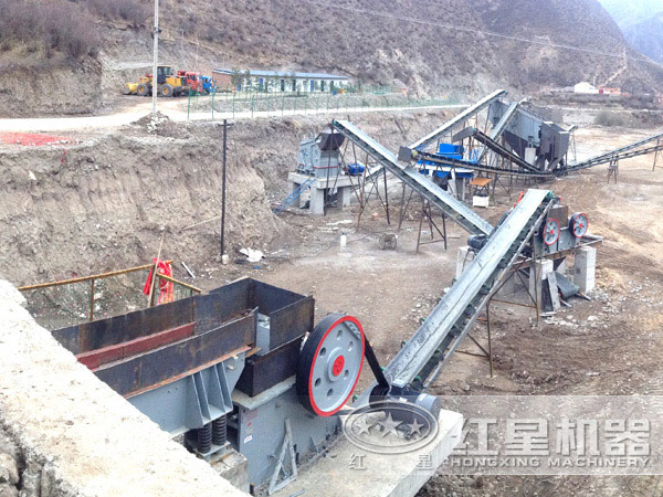 砂石生產(chǎn)線現(xiàn)場圖
